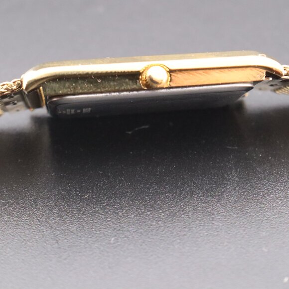 Vintage Seiko Slim Quartz Gentlemen's Wrist Watch - FREE SHIPPING - Picture 6 of 14